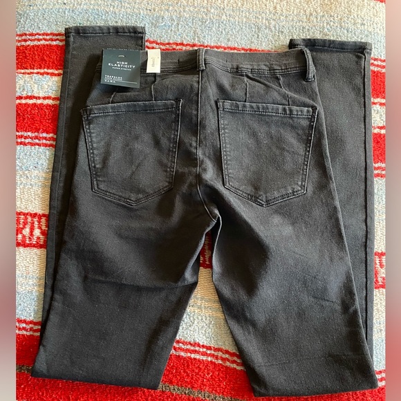 NWT Zara High Elasticity Low Rise Cropped Skinny Jeans! Size US 2! - Picture 4 of 10